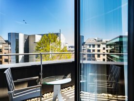 Balkon - günstige Übernachtung für Langzeitaufenthalt in Frankfurt